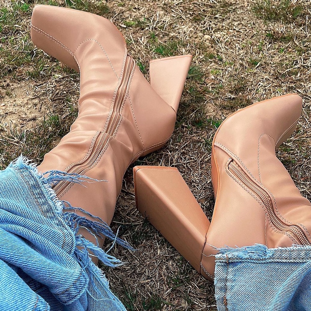 Block Heel Boot x Cream